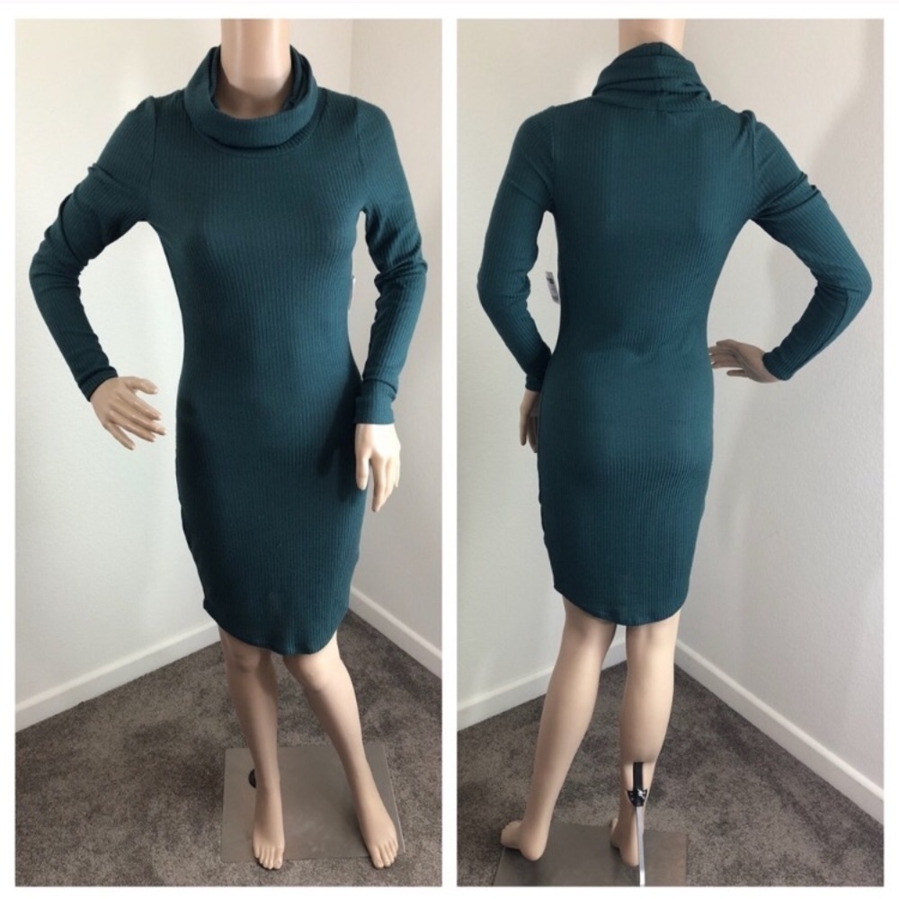 NEW Charlotte Russe deep green sweater dress